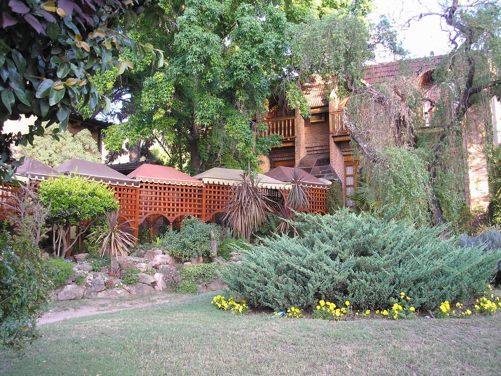 Mon Petit Hotel Villa Carlos Paz Exterior photo